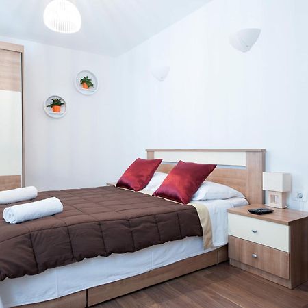Rooms & Apartments 72 Задар Номер фото